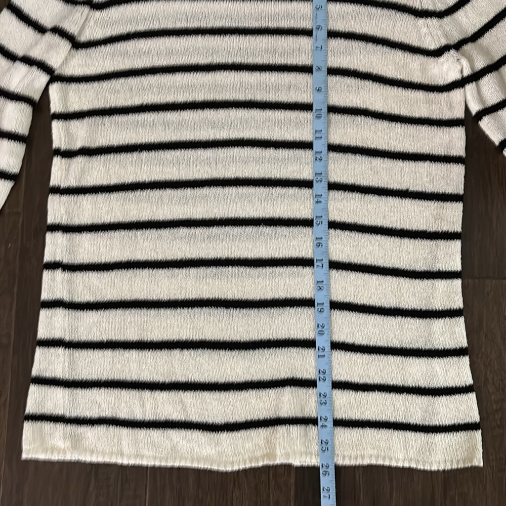 Women’s August Mist Sweater with Brown Elbow Patches - Size Medium - Picture 7 of 7